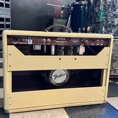 Fender Super Sonic 22 Tube Combo amp w footswitch and cover image 5