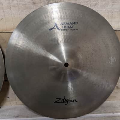 Zildjian 14" A Series Armand Hi-Hat Cymbals (Pair) 2007 - 2013 - Traditional image 8