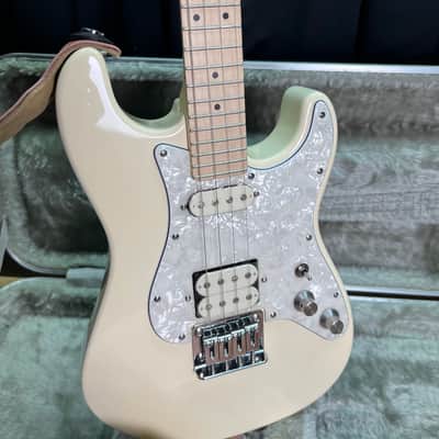Risa ST 432 mini strat electric ukulele - Cream off white image 1