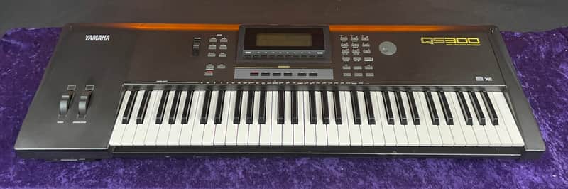 Yamaha QS300 Rare 1995 digital synth music production workstation image 1