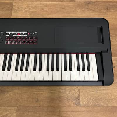 Korg Kross 2 88 Key Synthesizer Workstation, Matt Black; Serial No: 9065 | B Stock image 6