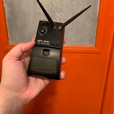 Samson Airline AP1 Wireless System "stompbox" + Receptor AG1 image 6