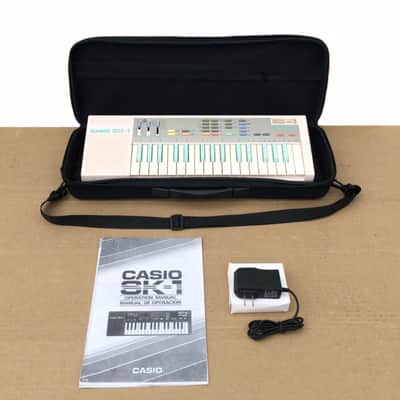 Casio SK-1 32-Key Sampling Keyboard 1986 - Pink