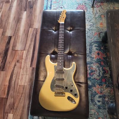 1986 Chandler San Fransisco S-Body T-Neck Super Strat Partscaster - Shoreline Gold - w/Case image 4