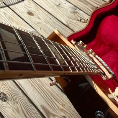 Gibson Les Paul Classic 2019 - 2023 - Honeyburst image 9