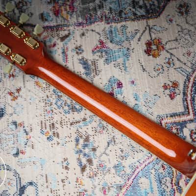 Gibson Custom 1960 Reissue Hummingbird Heritage Cherry Sunburst image 17