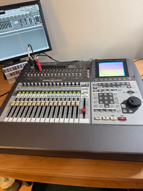 Roland VS-2480DVD 24-Bit Digital Studio Workstation 2002 - 2006 - Gray image 1