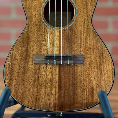 Martin TKE Solid Koa Tenor Acoustic-electric Ukulele - Natural Gloss image 2