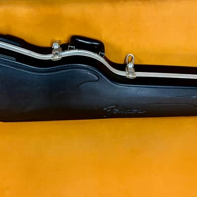 Fender Roadhouse Stratocaster with Maple Fretboard 1997 - Shoreline Gold image 16