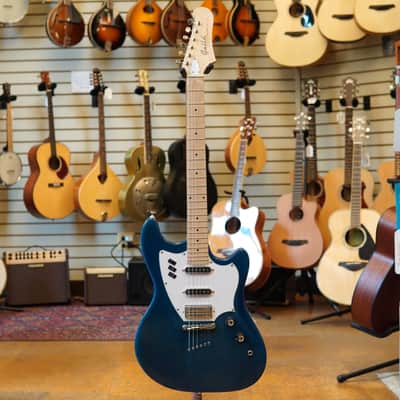 Guild Surfliner Solid Body Electric Guitar Catalina Blue image 4