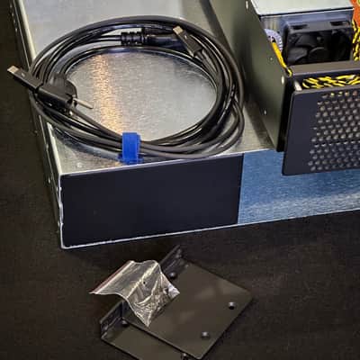 Sonnettech Echo Express III-R, Thunderbolt 2-to-PCIe Card Expansion Chassi 2013 - black image 4