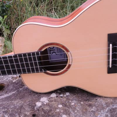 Stoll Guitars Tamino Tenor Ukulele Plum Bild 3