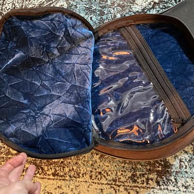 HD.6-X Pro Digital Les Paul Premium Rolling Case - Black / Blue Interior image 11