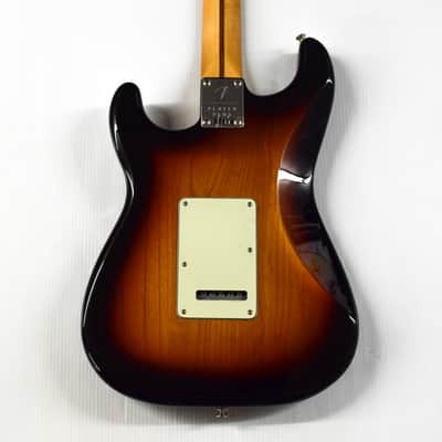 Fender Player Plus Stratocaster - 3-Color Sunburst image 9