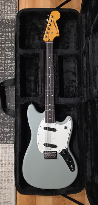 Fender Player II Mustang Guitar Cactus Gray 2026 - Present - Mint/excellent condition