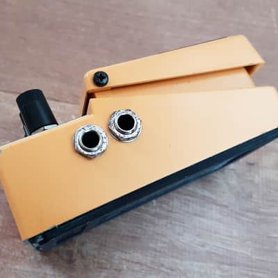 Boss AC-2 Acoustic Simulator (Silver Label) 1997 - 2006 - Yellow image 8