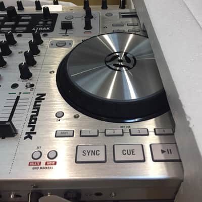 Numark 4 trak-4 deck x traktor(all out) image 3
