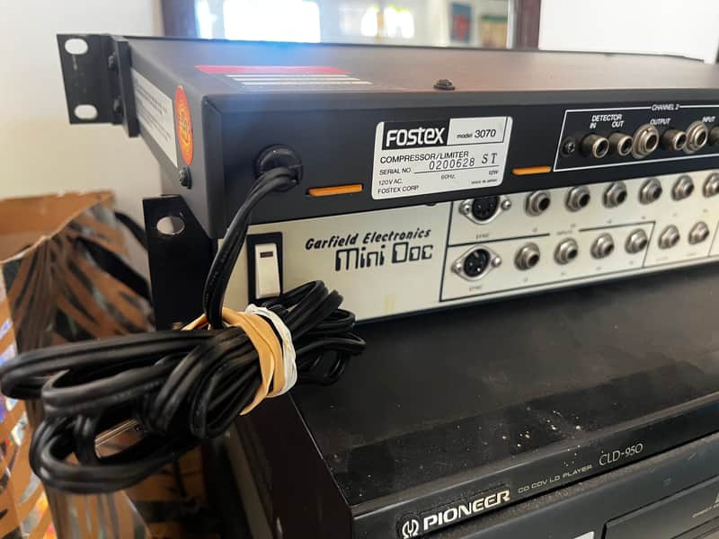 Fostex 3070 Compressor / Limiter Rackmount - Vintage | Reverb