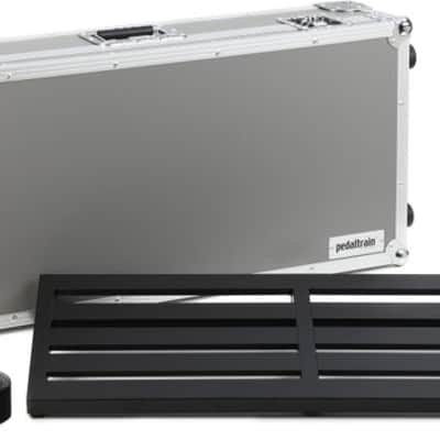 Pedaltrain Novo 32 32x14.5-inch Pedalboard with Wheeled Tour Case image 2