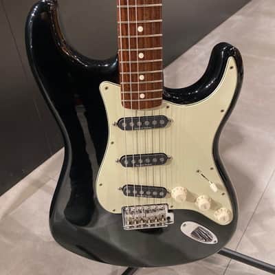 Fender Classic Series '60s Stratocaster with Rosewood Fretboard + Seymour Duncan Quarter Pound 1999 - 2016 - Black image 6