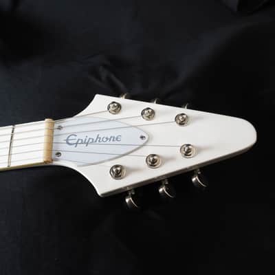 Epiphone Limited Edition Brendon Small "Snow Falcon" Flying V Snow Burst image 6