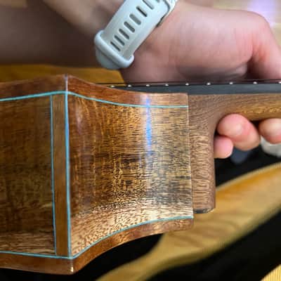 de Houtwinkel Custom koa tenor with fretboard inlay 2024 - French polish image 6