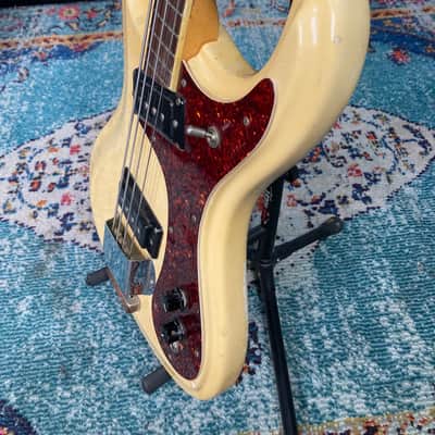 Mosrite Tom Hamilton's Aerosmith, Super Bowl Ventures Model Bass (#66) 1966 - Cream image 13