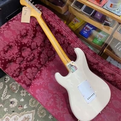 Fender JV Modified '60s Stratocaster 2022 - 2024 - Olympic White image 9
