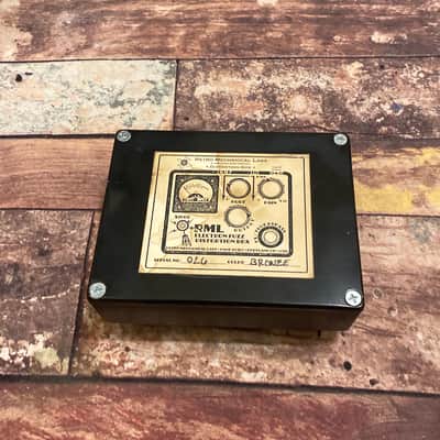 Retro Mechanical Labs Electron Fuzz Distortion Box - Bronze image 2