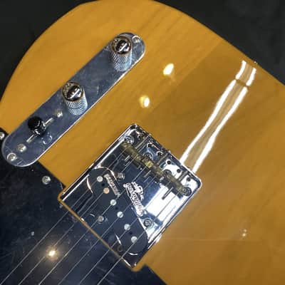 Vintage V52 ReIssued Electric Guitar Butterscotch image 11