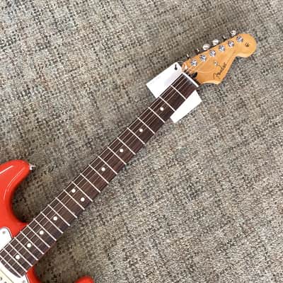 Fender Player II Stratocaster 2024 in Coral Red image 3