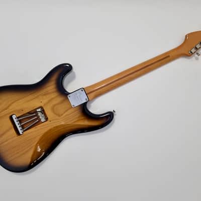 Fender Limited Edition 40th Anniversary 1954 Reissue Stratocaster with Maple Fretboard 1994 - 2-Color Sunburst image 14
