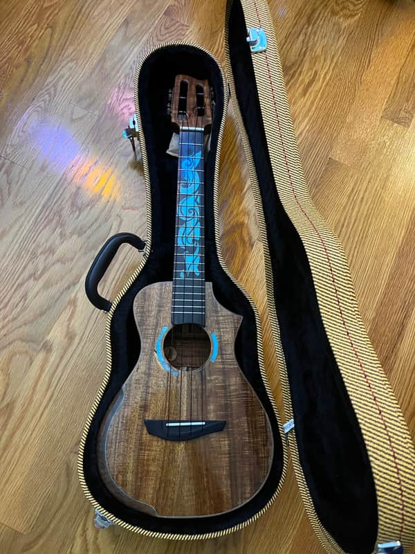 de Houtwinkel Custom koa tenor with fretboard inlay 2024 - French polish image 1