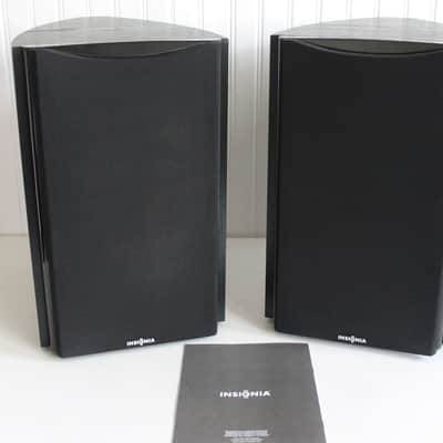 Insignia NS-B2111 2-Way 120 Watt Bookshelf Speakers image 1