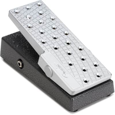 Fender EXP-1 Mustang Expression Pedal Bundle with Fender MGT-4 4-button Mustang GT Footswitch image 2