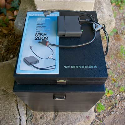 Sennheiser MKE 2002 complete binaural recording microphones system - very rare image 7