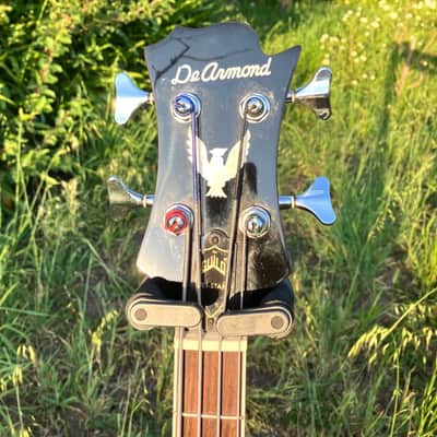 Guild Dearmond Jet Bass 1998 - Purple Bild 4
