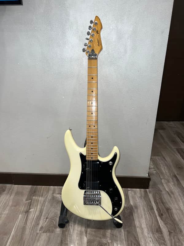 Peavey Predator USA made 1985 Ivory image 1