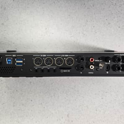 Akai MPC Live II Standalone Sampler / Sequencer 2020 - Present - Black image 2