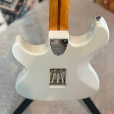 G&L F-100 Series II - Comes with Hardshell Case - 1980 - White Refin image 10