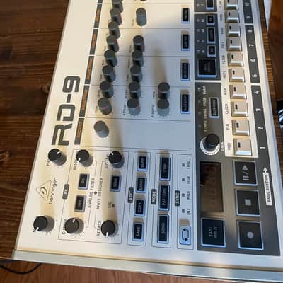 Behringer RD-9 Rhythm Designer 2021 - Present - Silver image 3