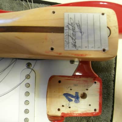 E-Gitarre Fender american standard stratocaster 1992 - cherry red mit Koffer image 15