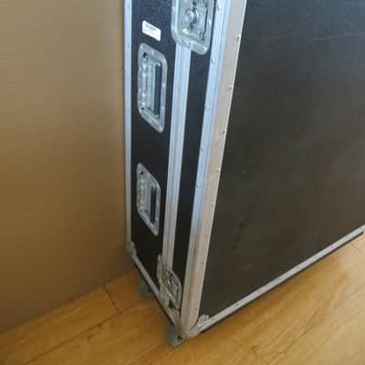 Yamaha O2R Studio Digital Mixing Console image 14