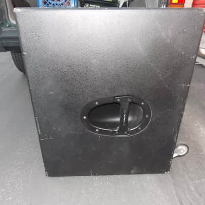 Mackie SWA1801 Powered Subwoofer 900 watts RMS image 2