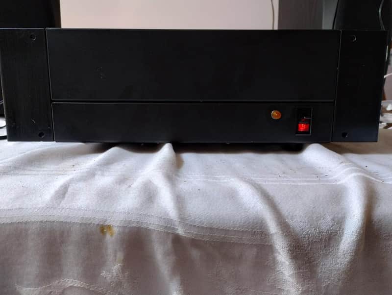 Hafler DH200 amplifier in excellent condition - 1980's image 1