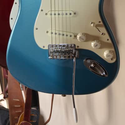 Fender Stratocaster 1992 - Lake Placid Blue MIM - Upgraded Electronics image 9
