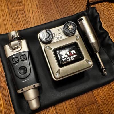 Xvive U45 2025 - Black image 1