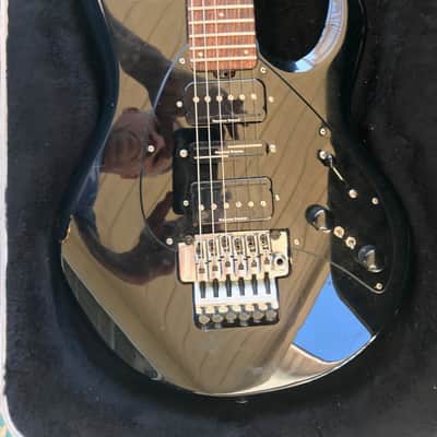Music Man Silhouette 1996 black image 10