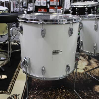 Yamaha 9000 Series Drum Set 13/14/15/18/24 1970s White image 5
