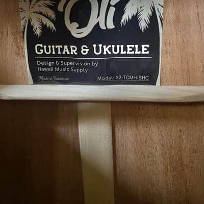 Oli X2-TCMG-SHC (Cedar/Mahogany slothead cutaway tenor ukulele) in pristine condition image 7